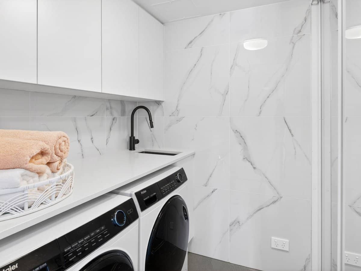 17 Bayview Street, Runaway Bay - Thumbnail 24