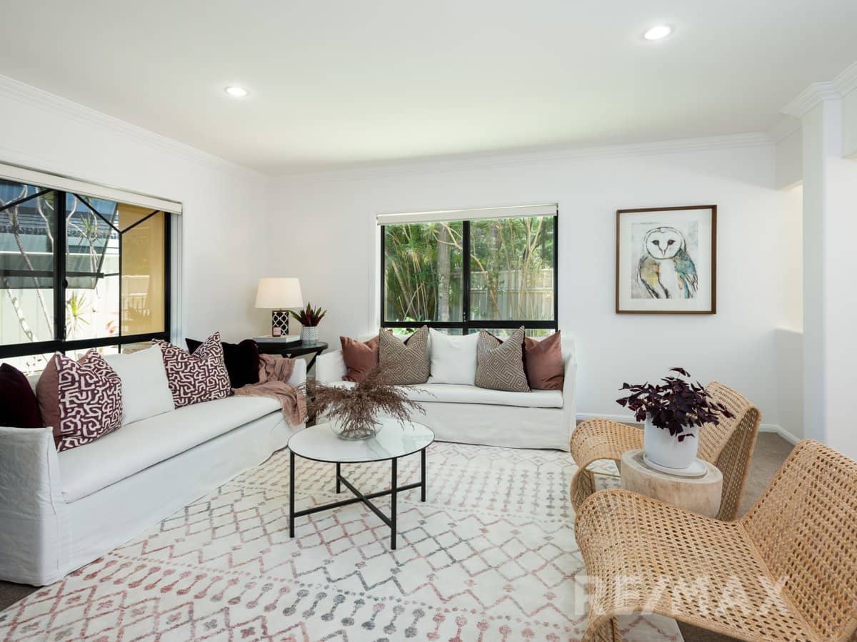 21 Fiddlewood Place, REEDY CREEK - Thumbnail 3