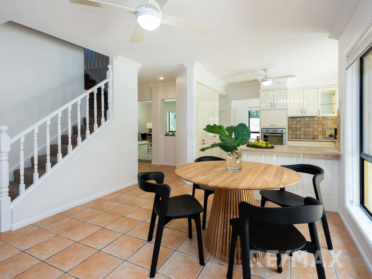 21 Fiddlewood Place, REEDY CREEK - Thumbnail 7