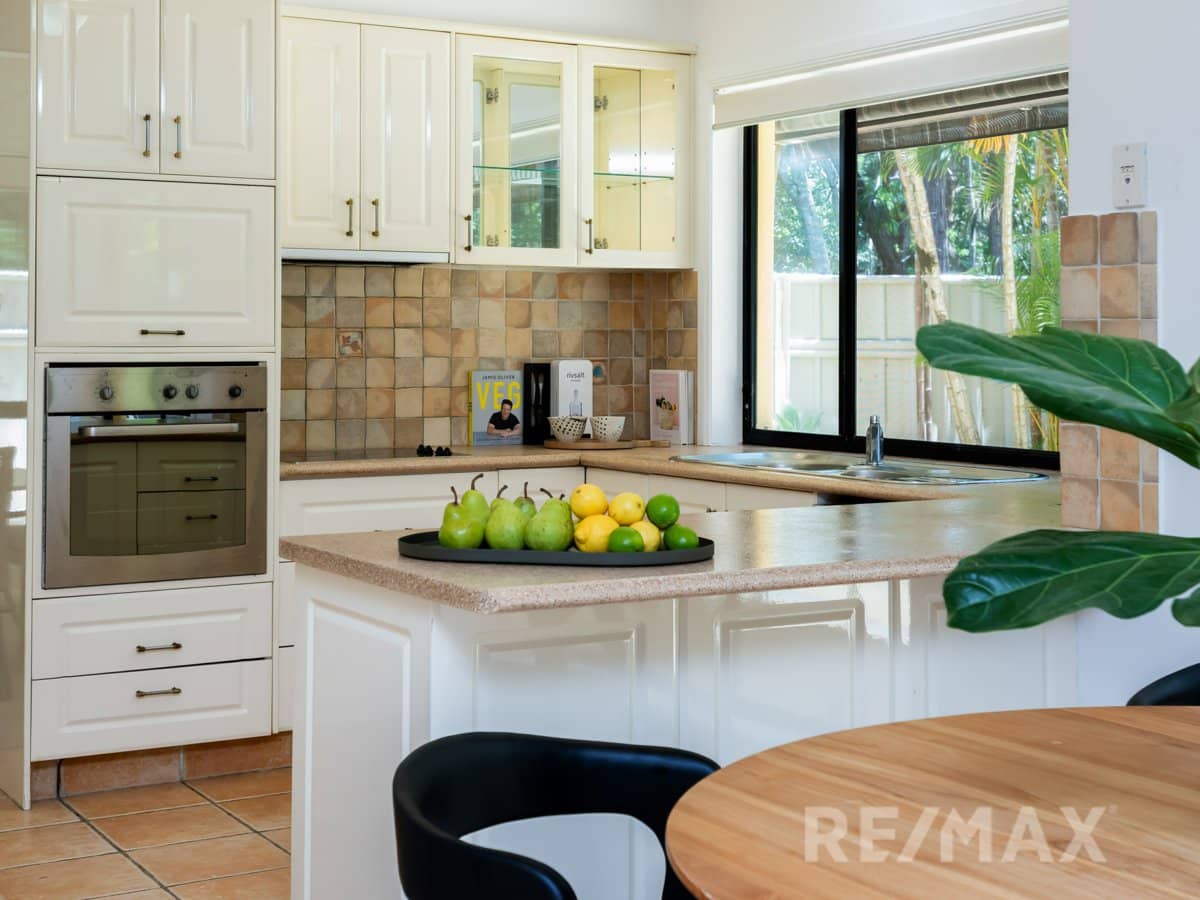 21 Fiddlewood Place, REEDY CREEK - Thumbnail 25