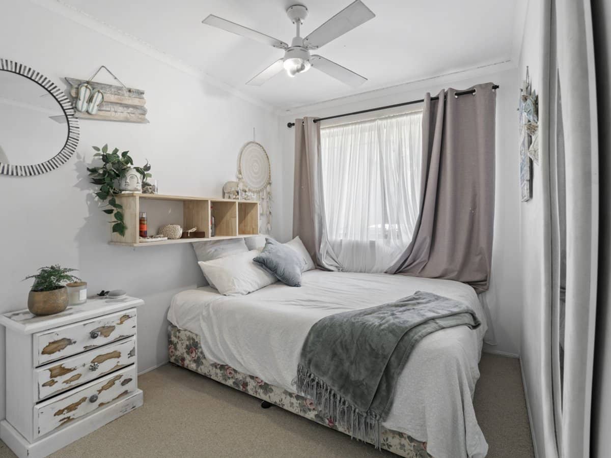 1 Stillwater Crescent, ROBINA - Thumbnail 10