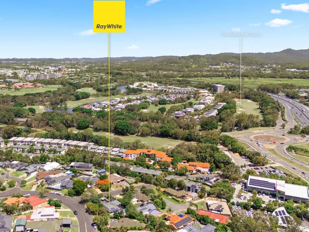 1 Stillwater Crescent, ROBINA - Thumbnail 24