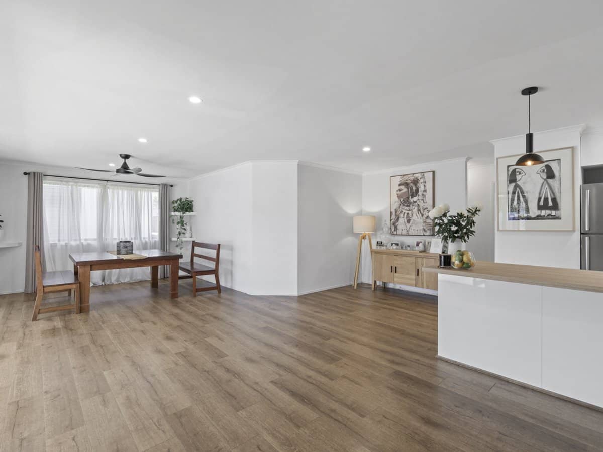 1 Stillwater Crescent, ROBINA - Thumbnail 6