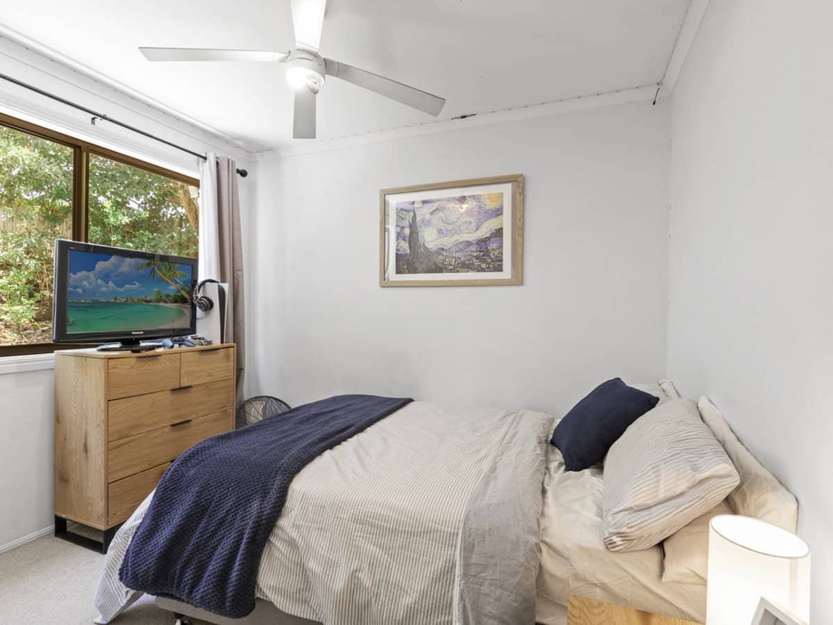 1 Stillwater Crescent, ROBINA - Thumbnail 12