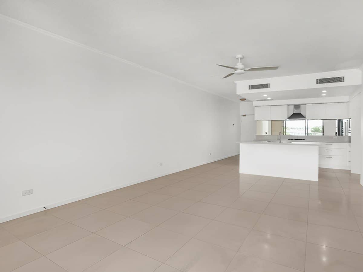 1 Rialto Quay Drive, HOPE ISLAND - Thumbnail 4