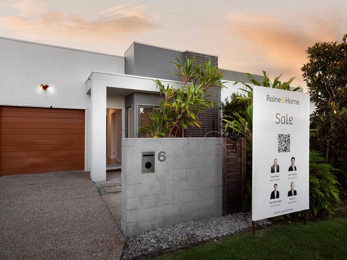 1 Electra Street, COOMERA - Thumbnail 1