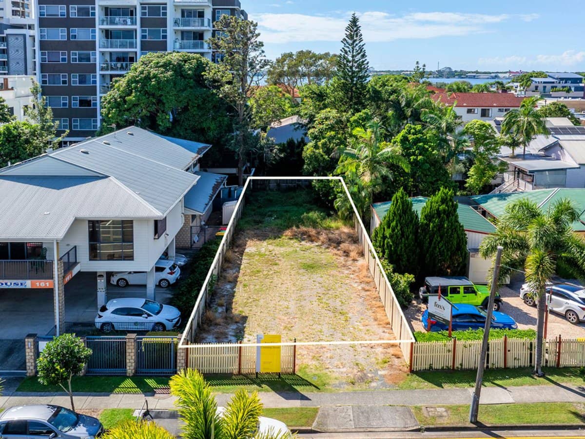 157 Scarborough Street, Southport - Thumbnail 2