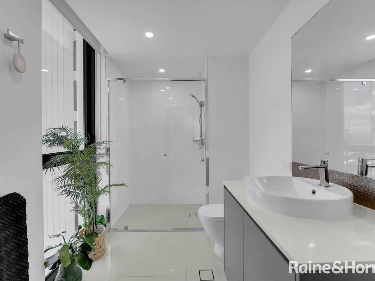 3440 Surfers Paradise Boulevard, SURFERS PARADISE - Thumbnail 8