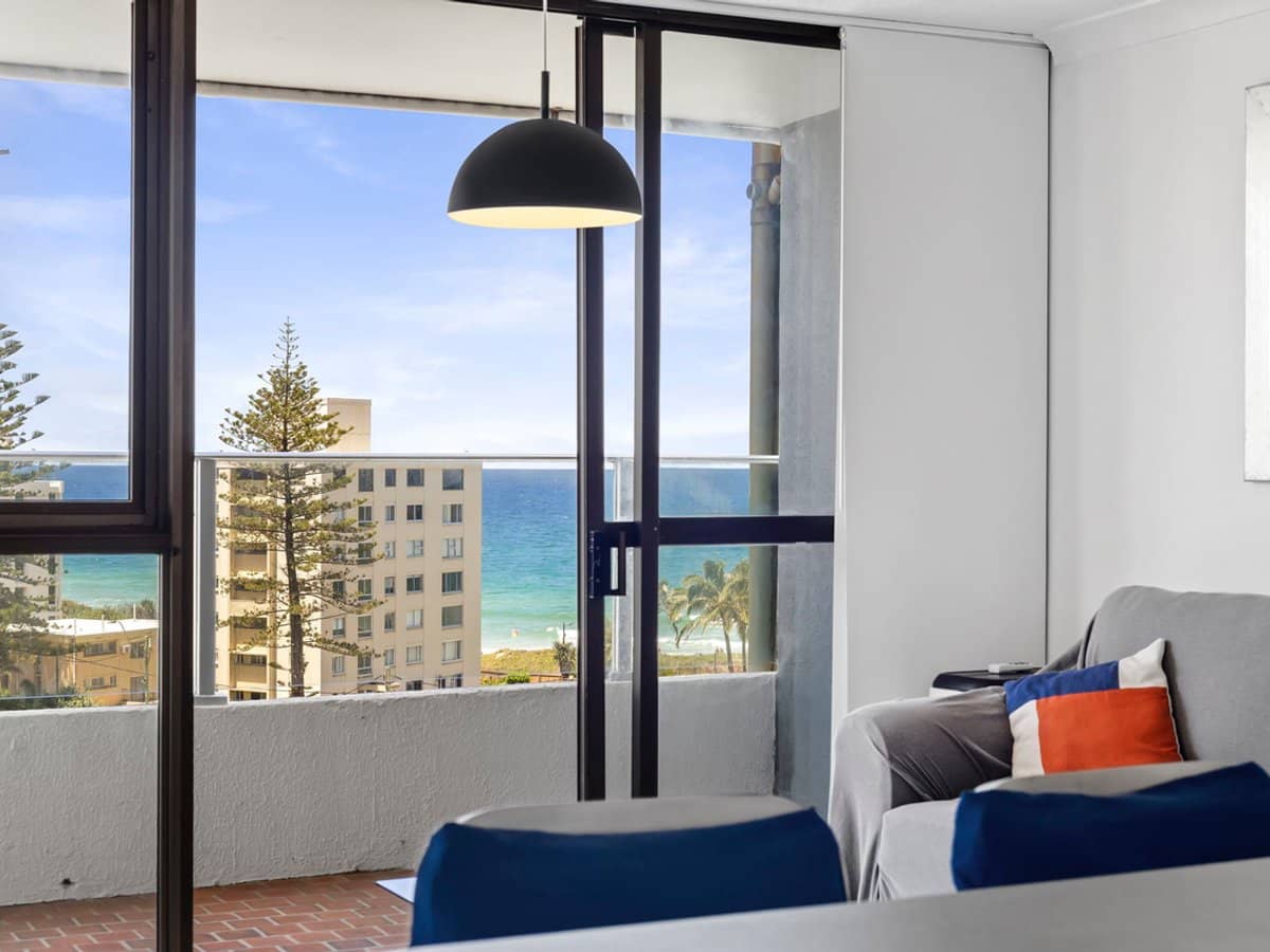 19 Fern Street, SURFERS PARADISE - Thumbnail 5