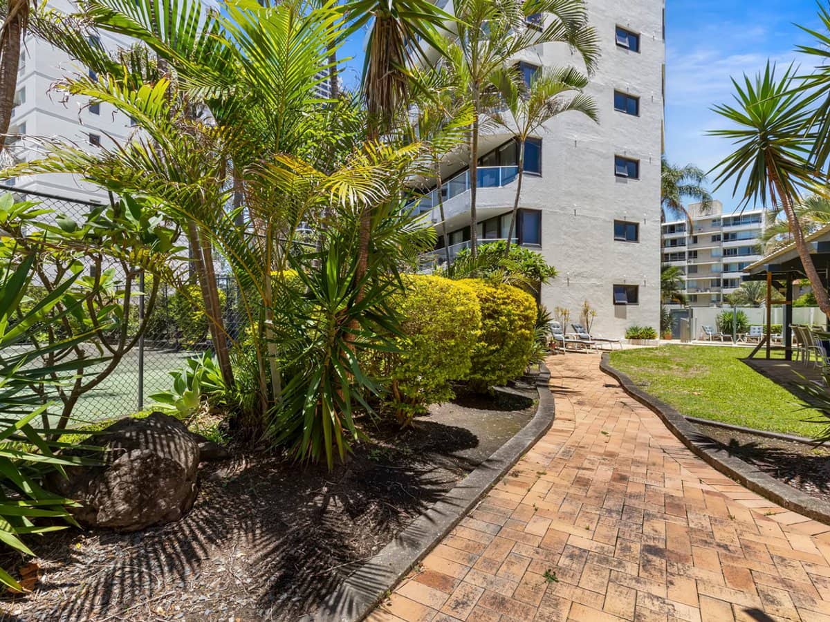 19 Fern Street, SURFERS PARADISE - Thumbnail 18