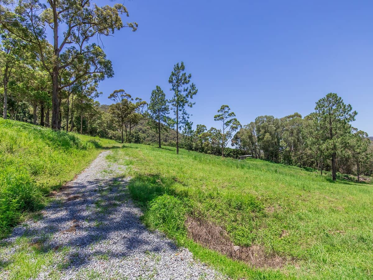 101 Crest Hill Drive, WONGAWALLAN - Thumbnail 4
