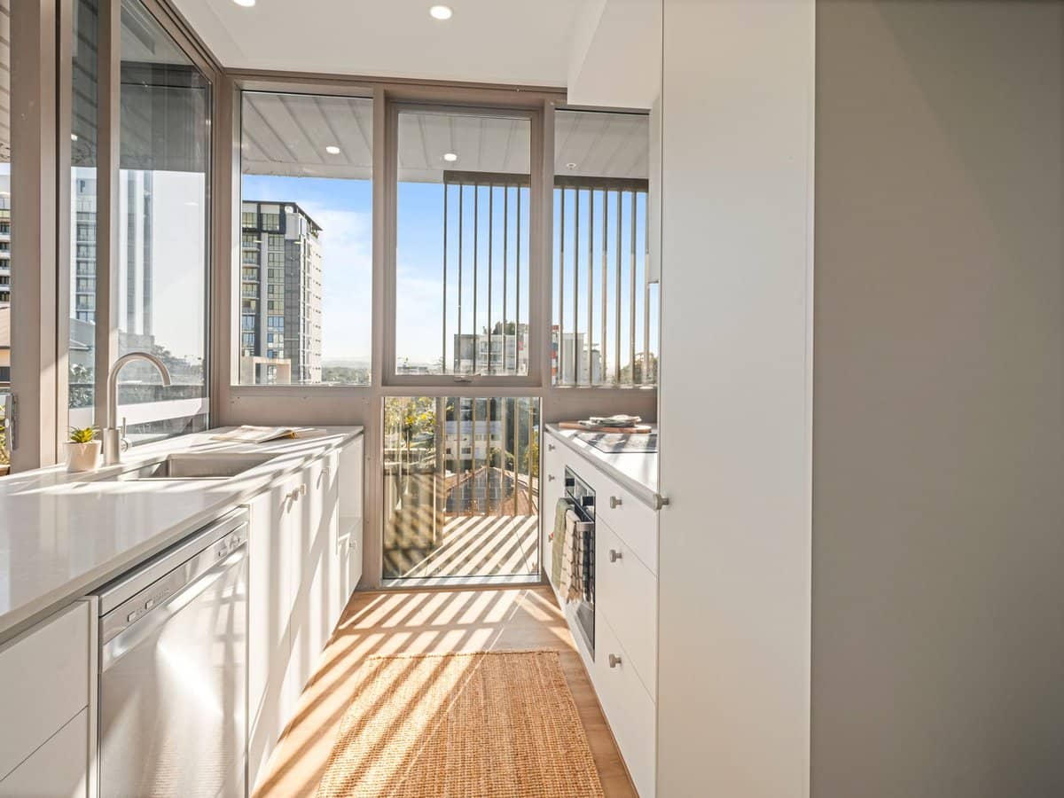 15-17 Waverley Street, Southport - Thumbnail 8