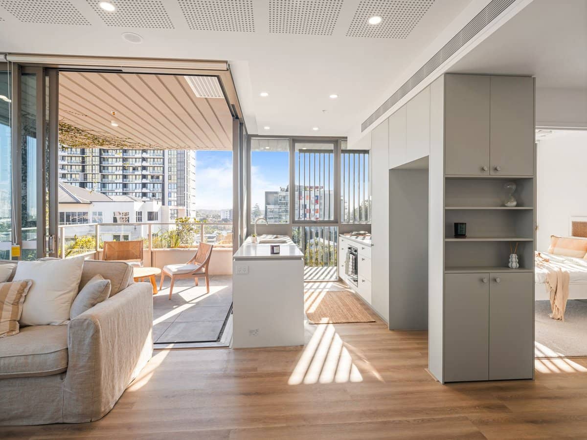 15-17 Waverley Street, Southport - Thumbnail 12