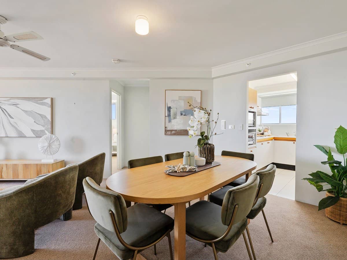 62-66 Marine Parade, COOLANGATTA - Thumbnail 9