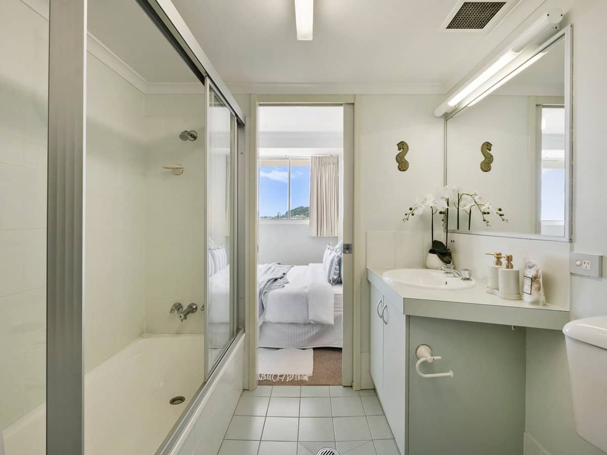 62-66 Marine Parade, COOLANGATTA - Thumbnail 10