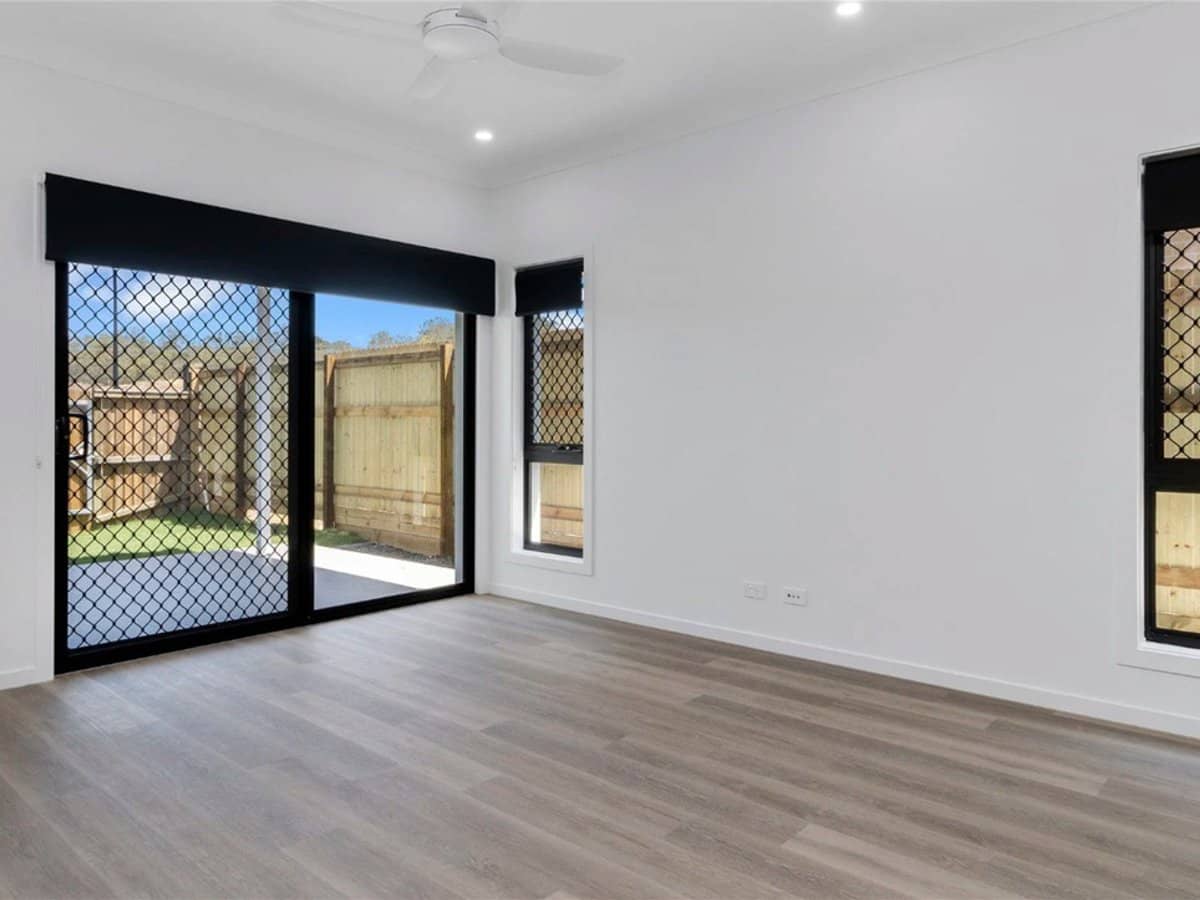 30 New Road, LOGAN VILLAGE - Thumbnail 5