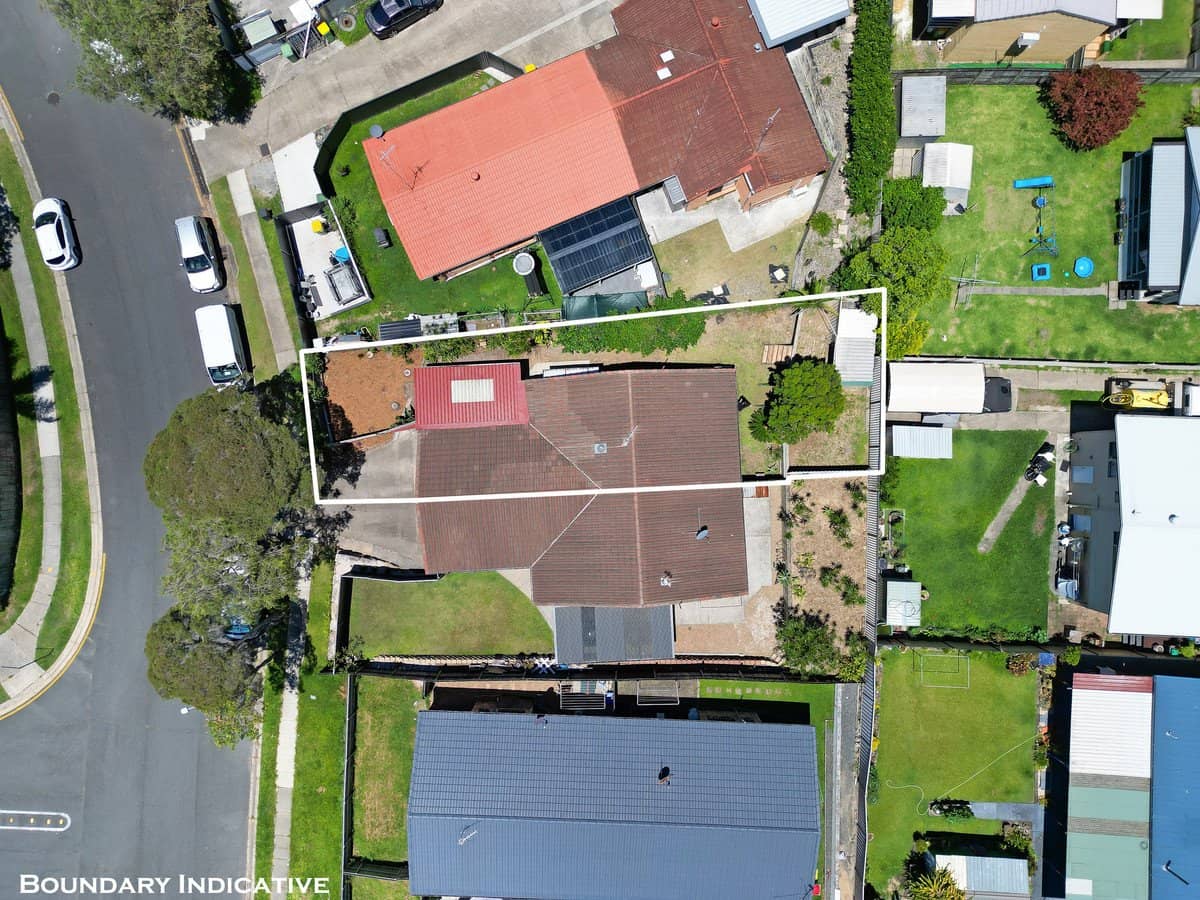 10 Botanical Drive, Labrador - Thumbnail 2