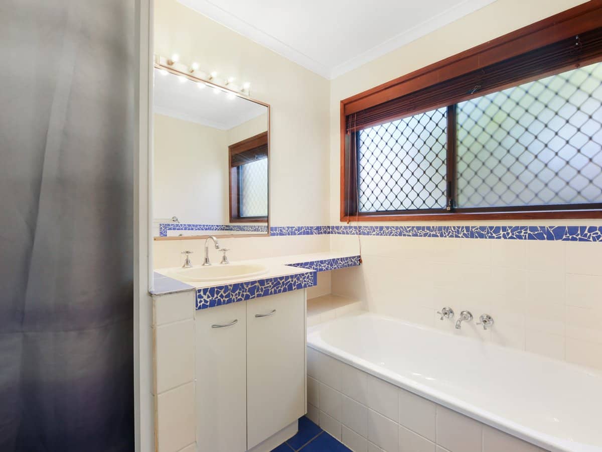 10 Botanical Drive, Labrador - Thumbnail 14