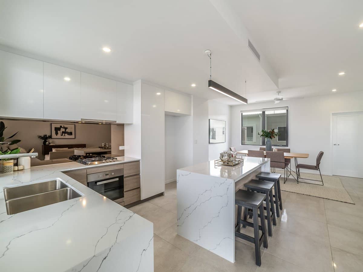 42 Park Cove Boulevard, Hope Island - Thumbnail 1