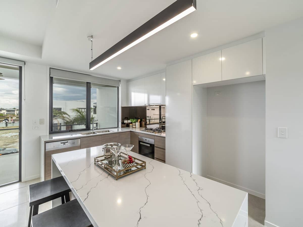 42 Park Cove Boulevard, Hope Island - Thumbnail 4