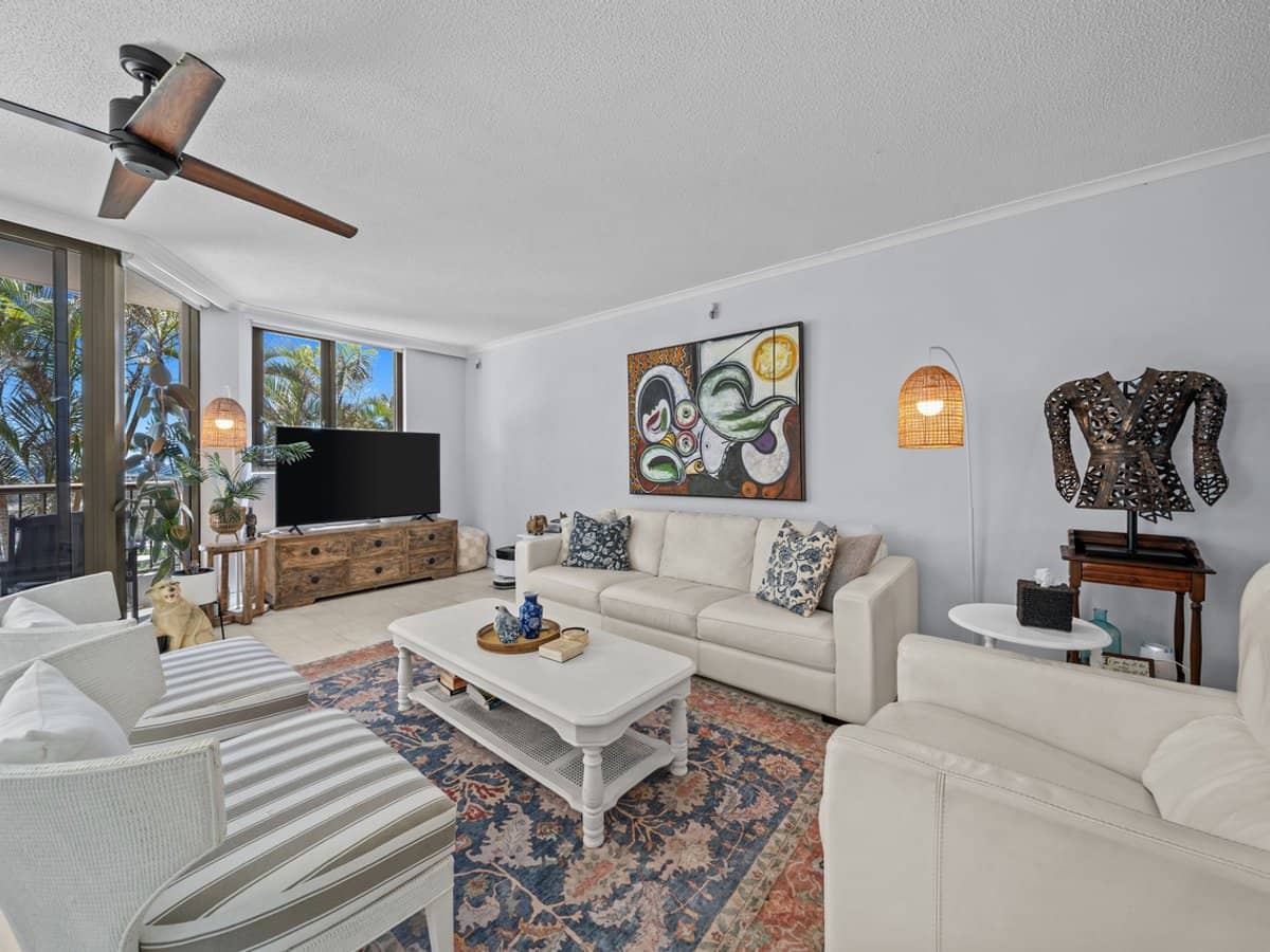 9 Trickett Street, Surfers Paradise - Thumbnail 7