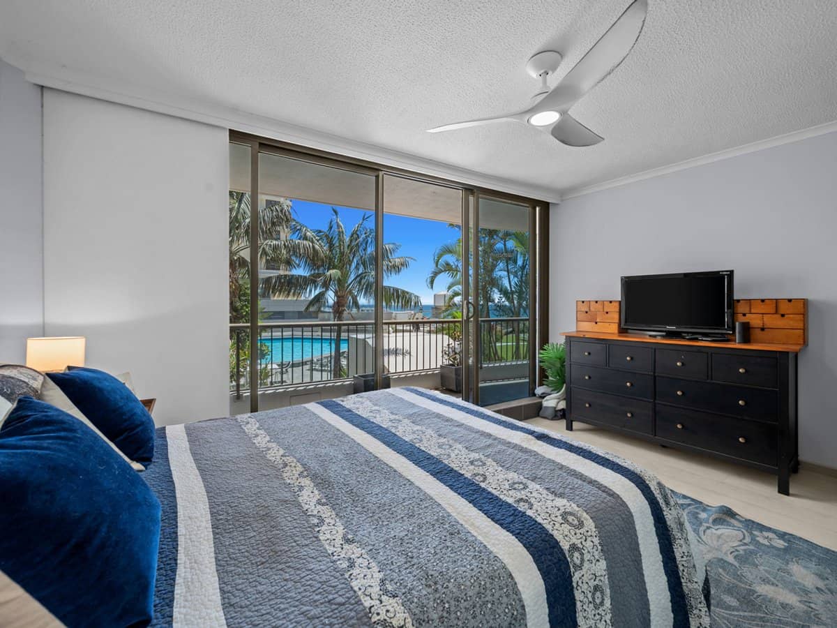 9 Trickett Street, Surfers Paradise - Thumbnail 15