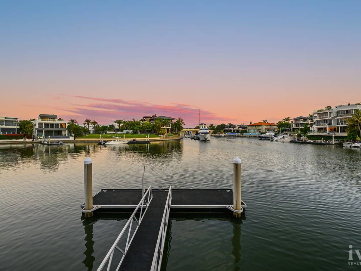 20 Hampton Court, Sovereign Islands - Thumbnail 11