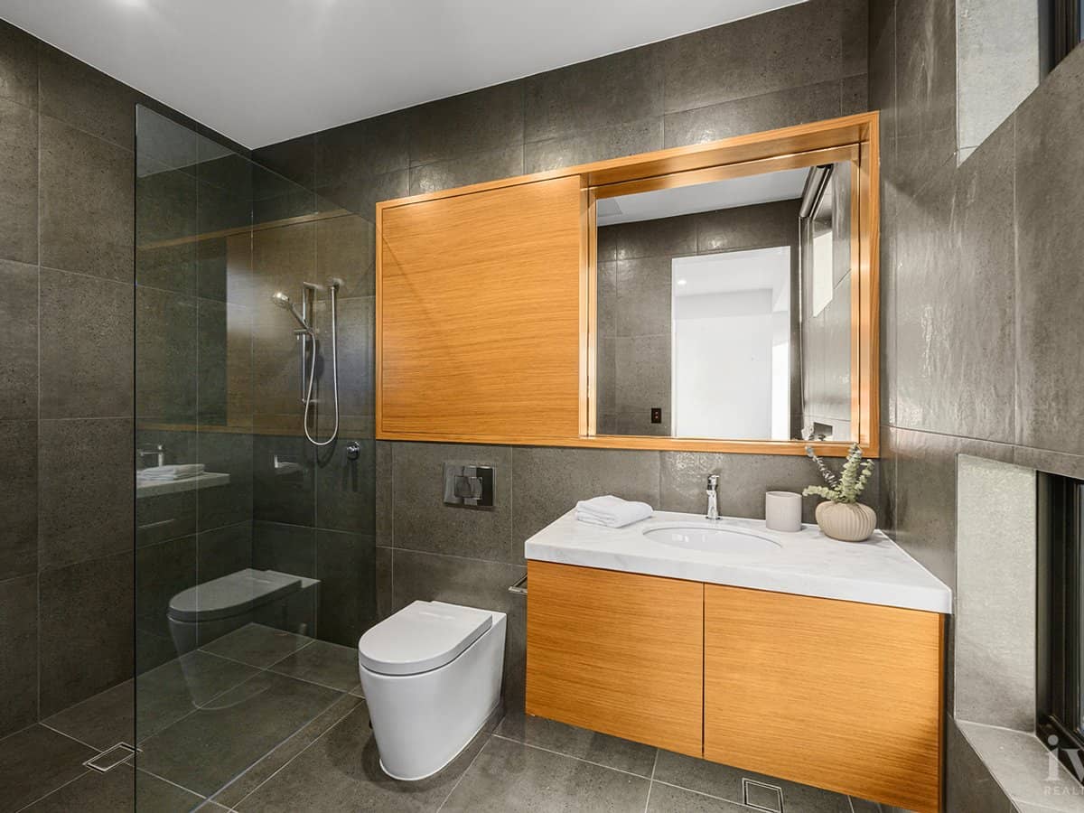 20 Hampton Court, Sovereign Islands - Thumbnail 20