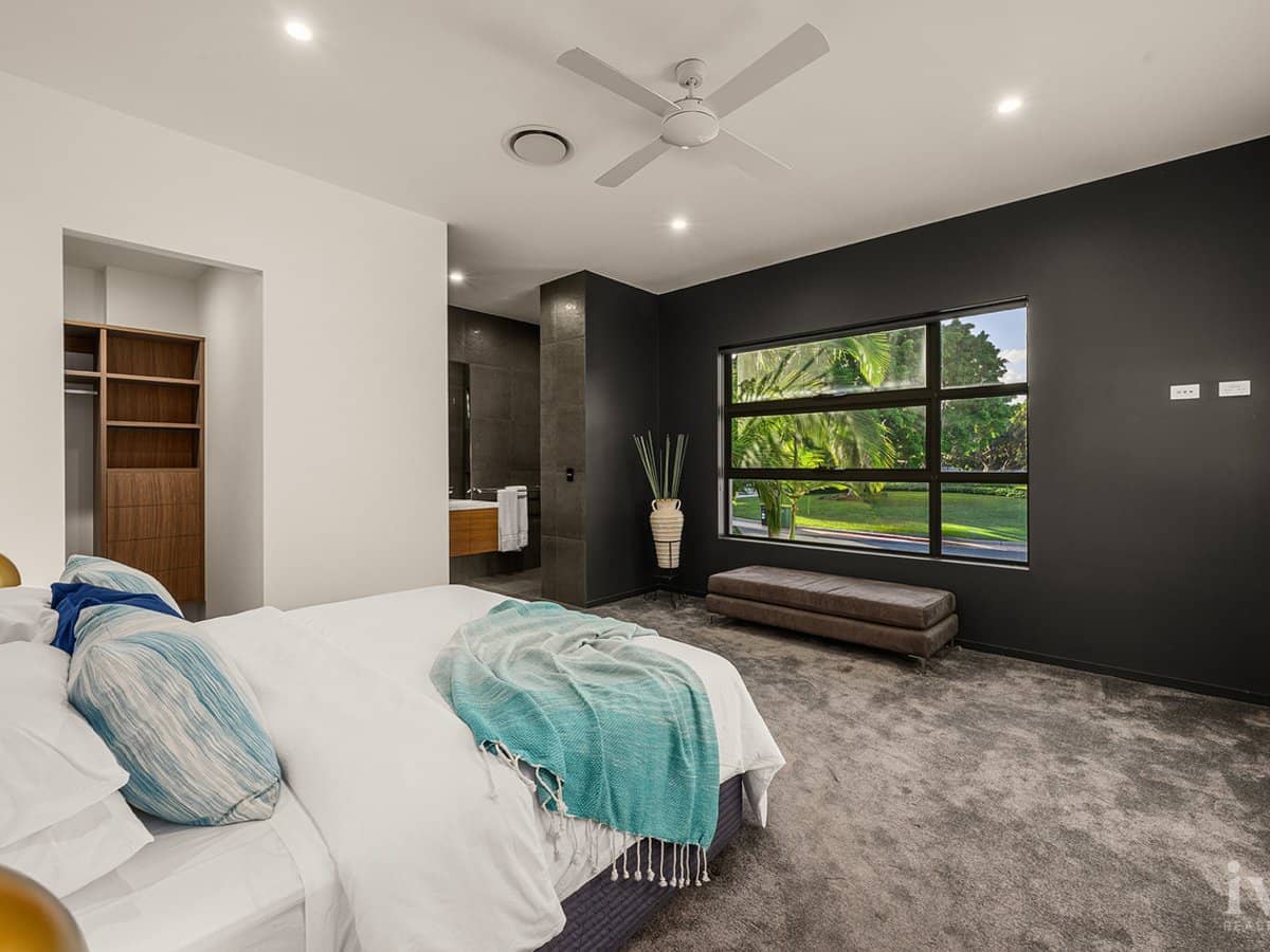 20 Hampton Court, Sovereign Islands - Thumbnail 23