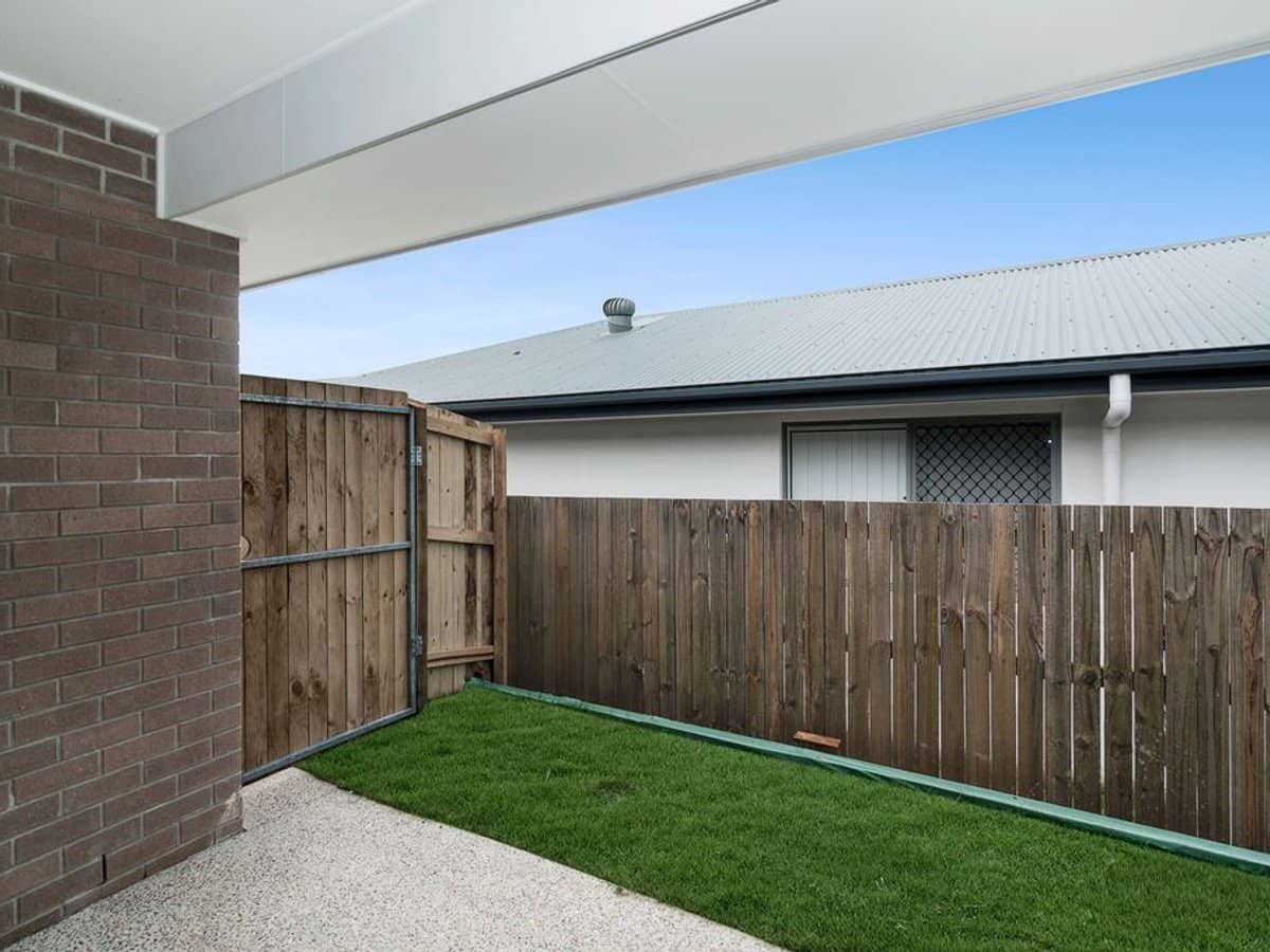 11 Tranquillity Way, EAGLEBY - Thumbnail 5