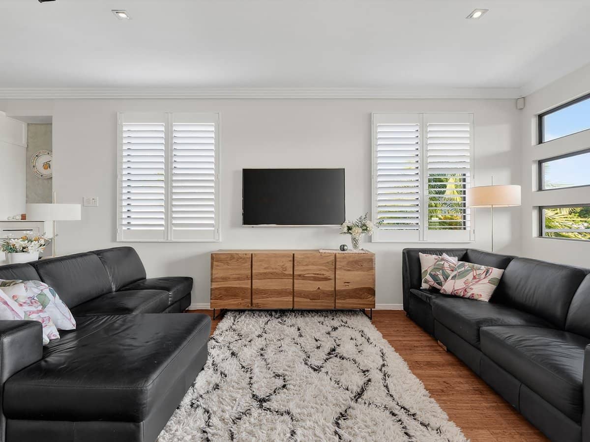 6009 The Boulevard, BENOWA - Thumbnail 9