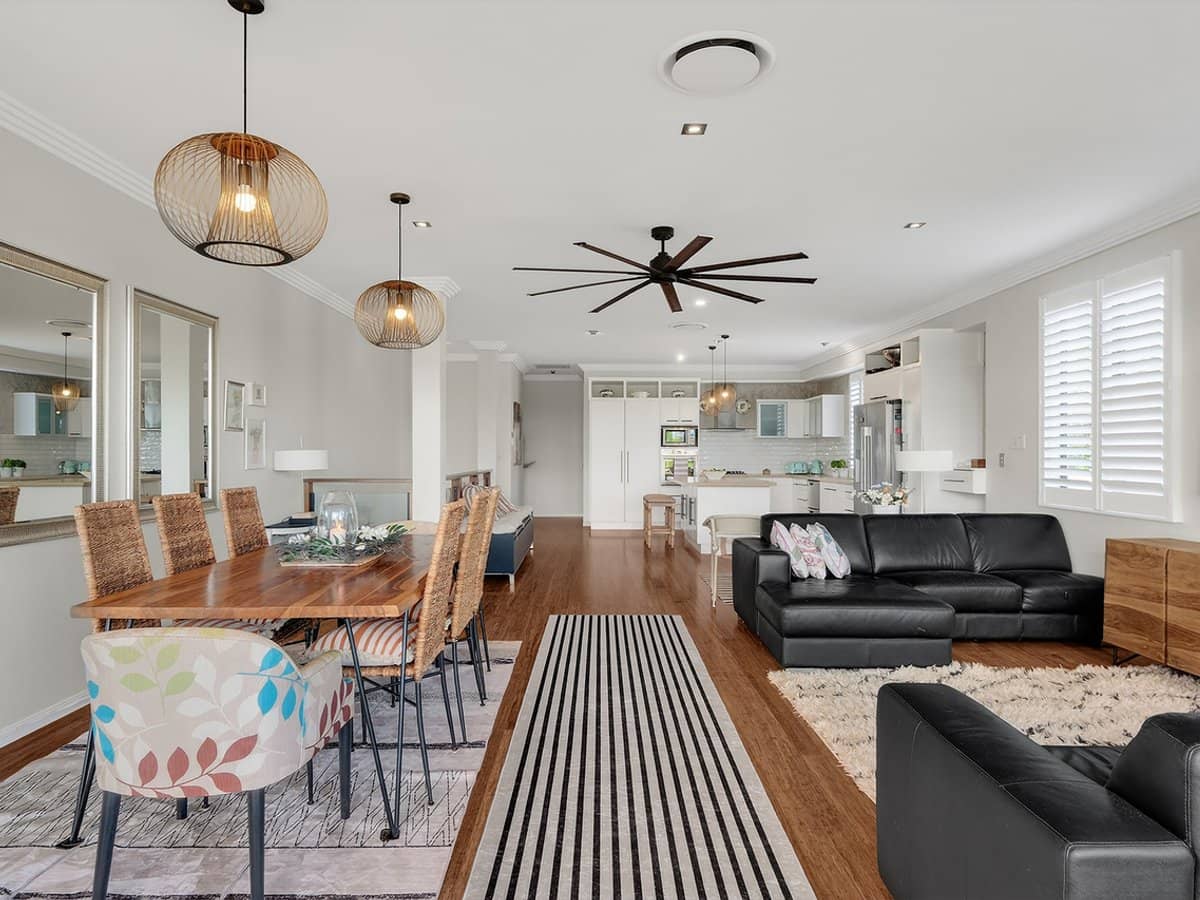 6009 The Boulevard, BENOWA - Thumbnail 13