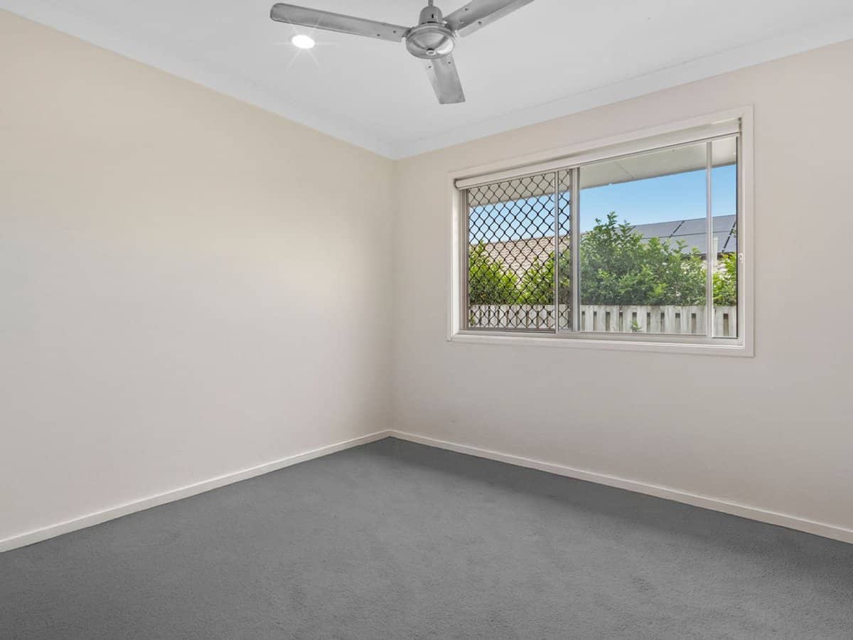 37 Sunridge Circuit, BAHRS SCRUB - Thumbnail 3