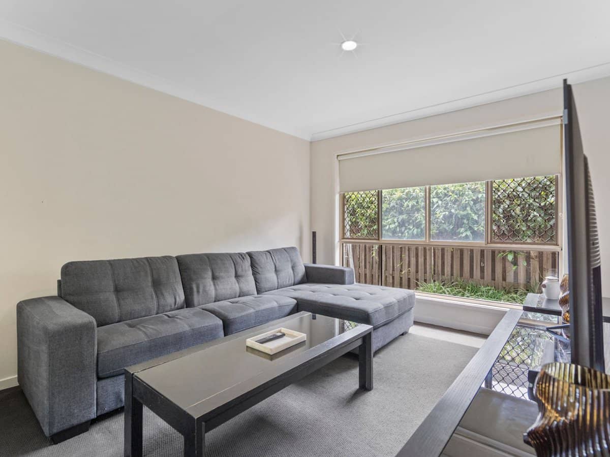 37 Sunridge Circuit, BAHRS SCRUB - Thumbnail 4