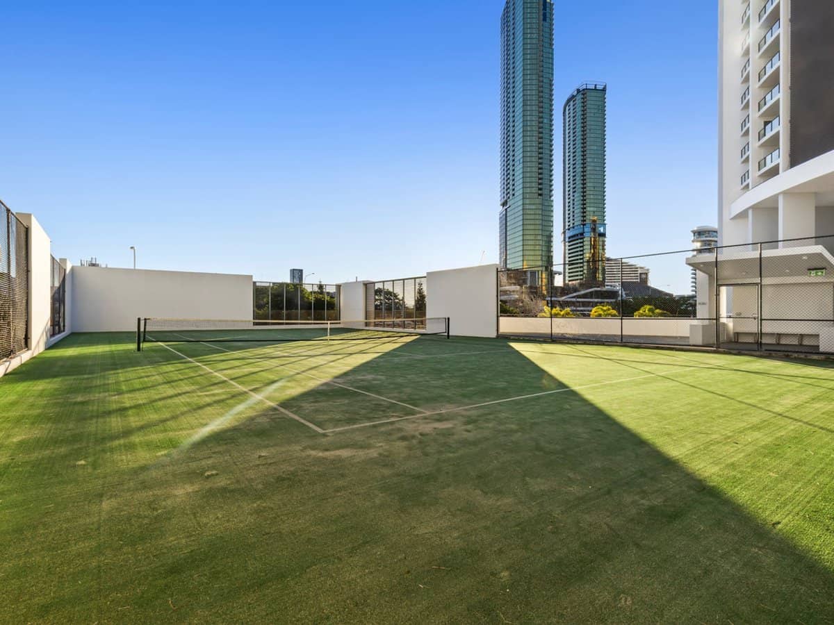 22 Surf Parade, BROADBEACH - Thumbnail 23