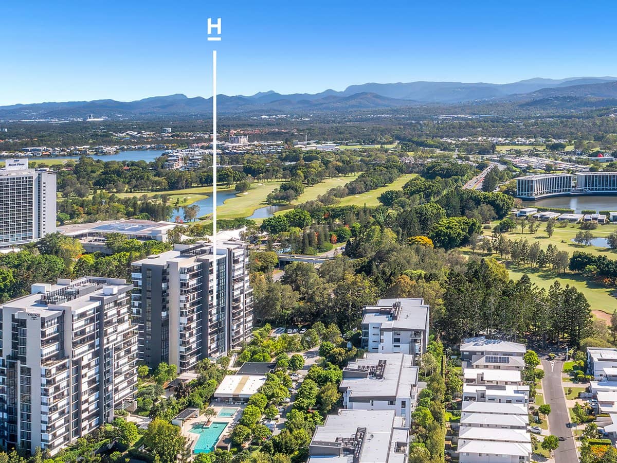 21 Ross Street, BENOWA - Thumbnail 1