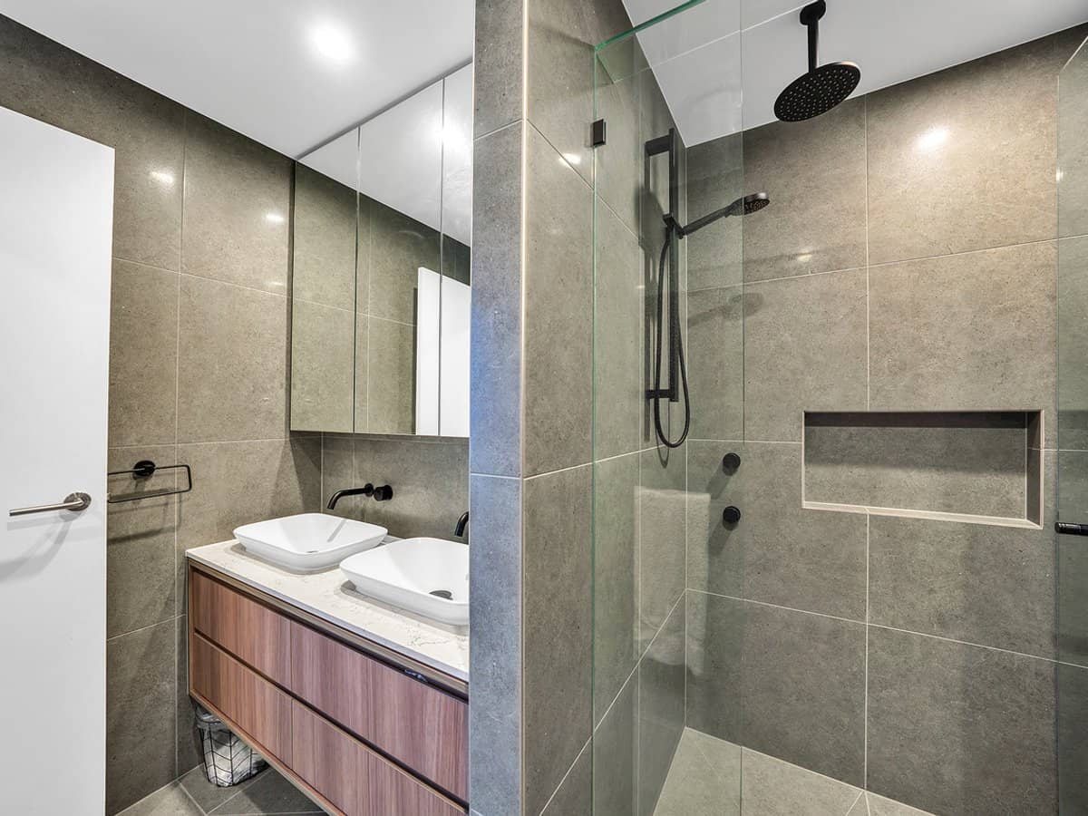 21 Ross Street, BENOWA - Thumbnail 9