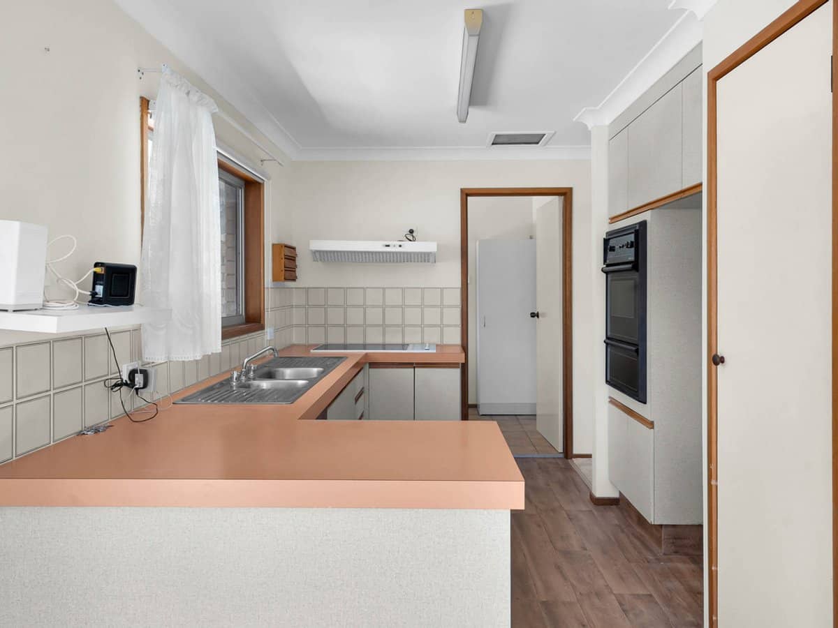 38 Camelot Crescent, Hollywell - Thumbnail 6