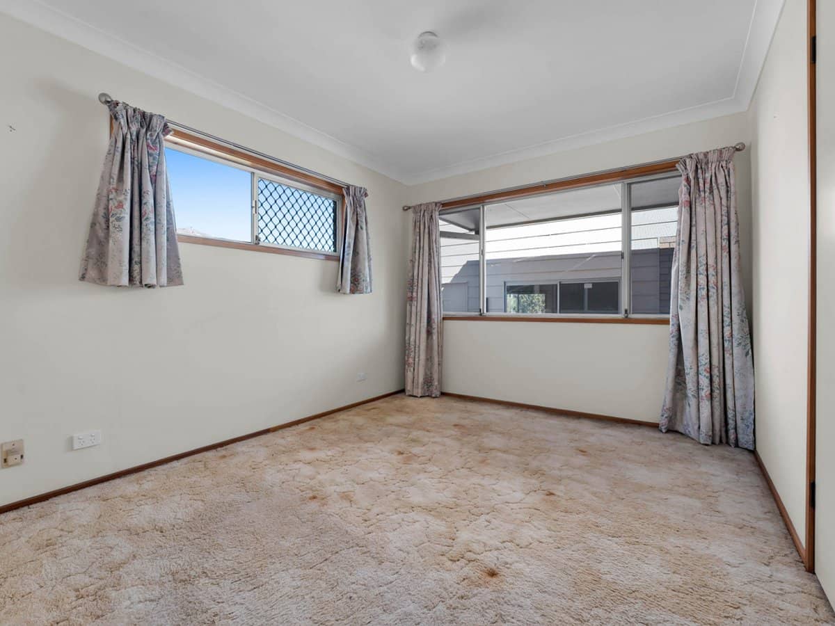 38 Camelot Crescent, Hollywell - Thumbnail 11