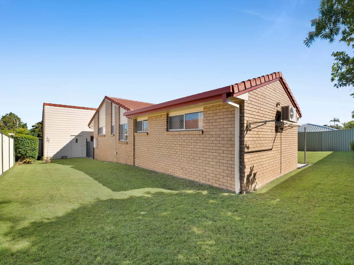38 Camelot Crescent, Hollywell - Thumbnail 17