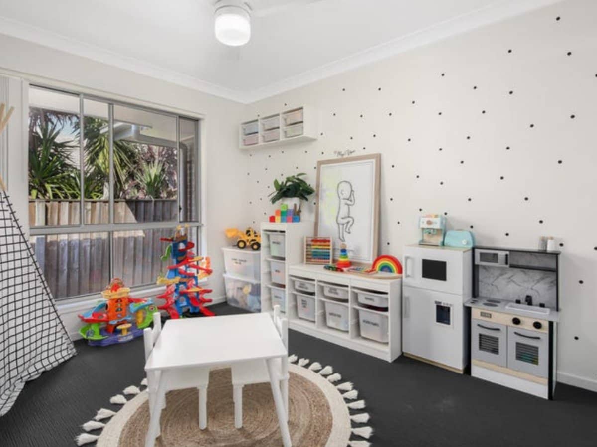 6 Alva Court, OXENFORD - Thumbnail 9