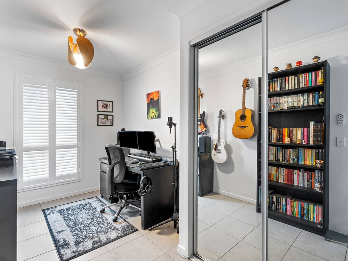 24 Summit Parade, BAHRS SCRUB - Thumbnail 7