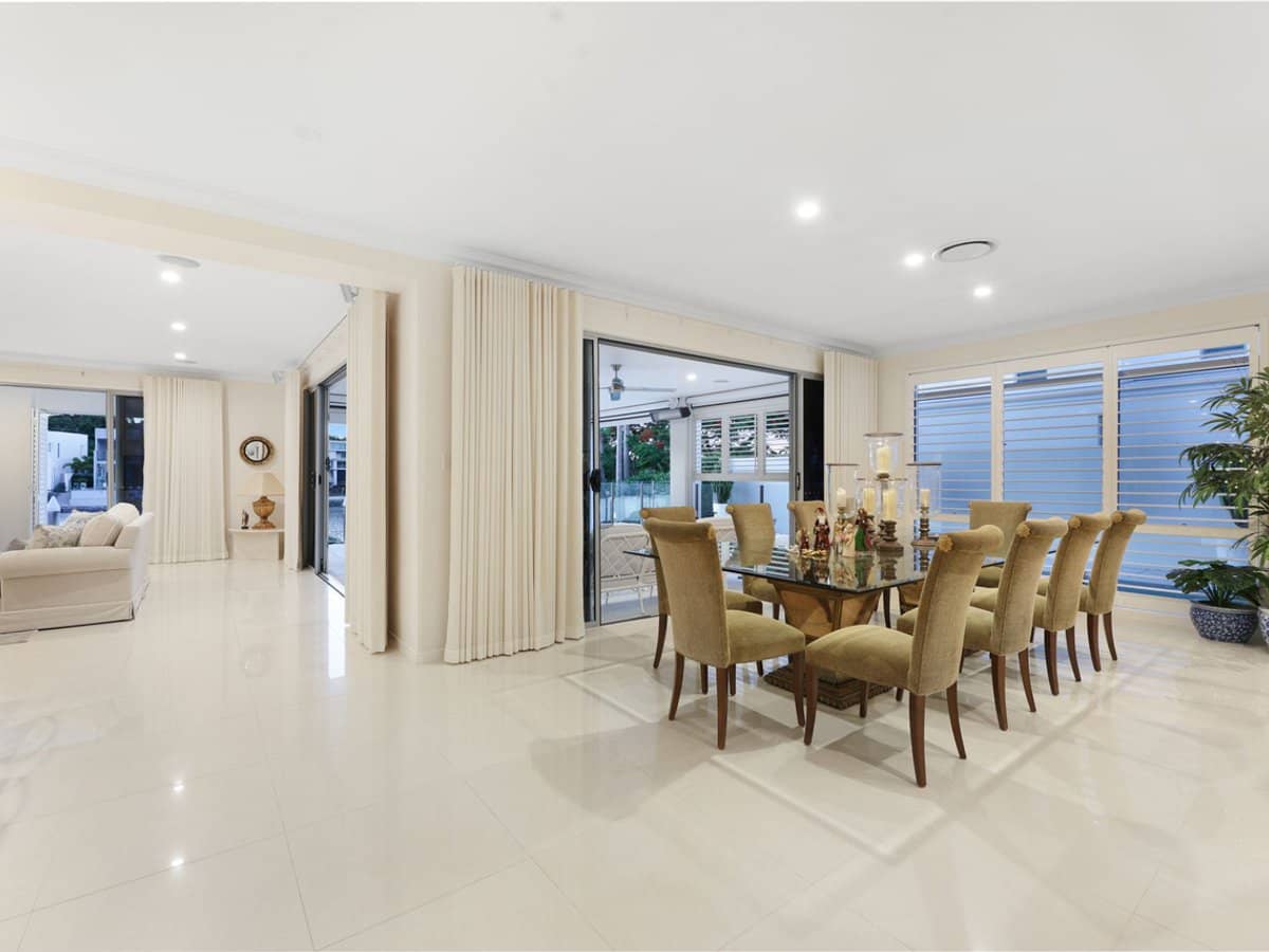 2032 The Circle, Sanctuary Cove - Thumbnail 10