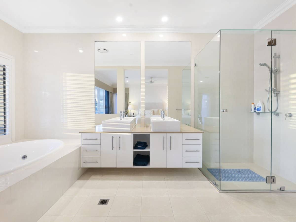 2032 The Circle, Sanctuary Cove - Thumbnail 14