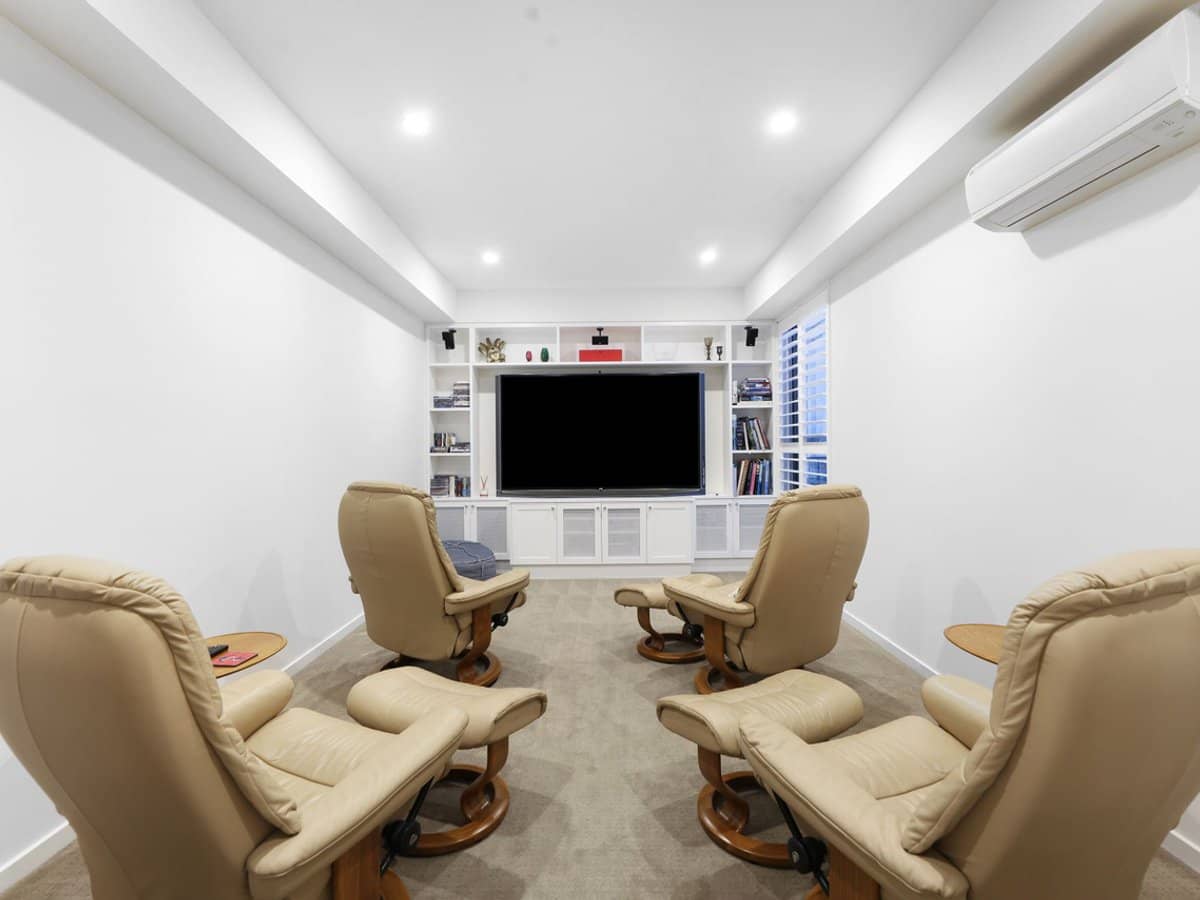 2032 The Circle, Sanctuary Cove - Thumbnail 17