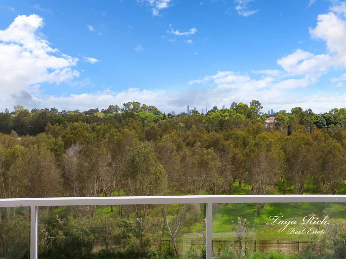 31 Bourton Road, MERRIMAC - Thumbnail 14