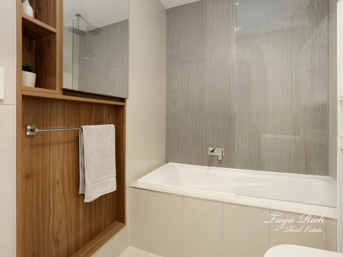 31 Bourton Road, MERRIMAC - Thumbnail 18