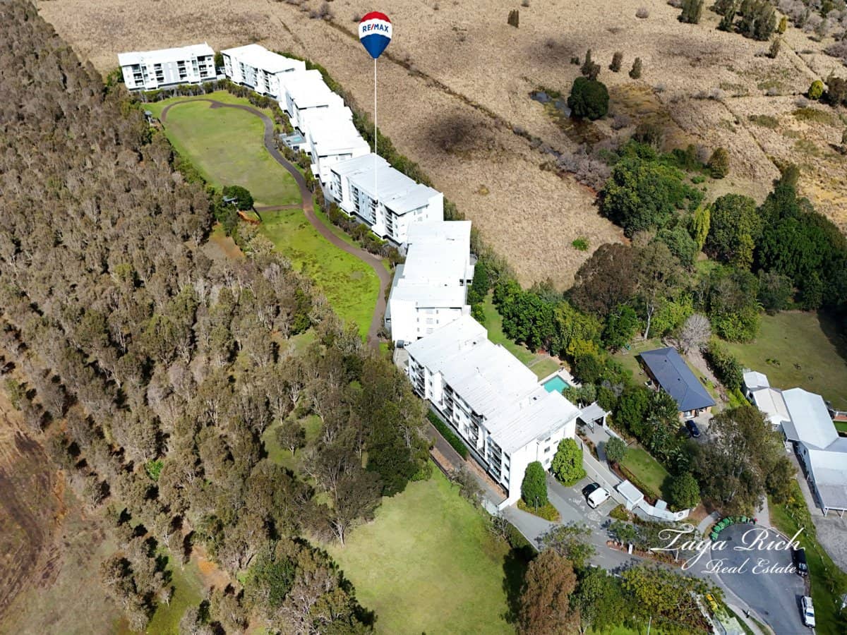 31 Bourton Road, MERRIMAC - Thumbnail 24