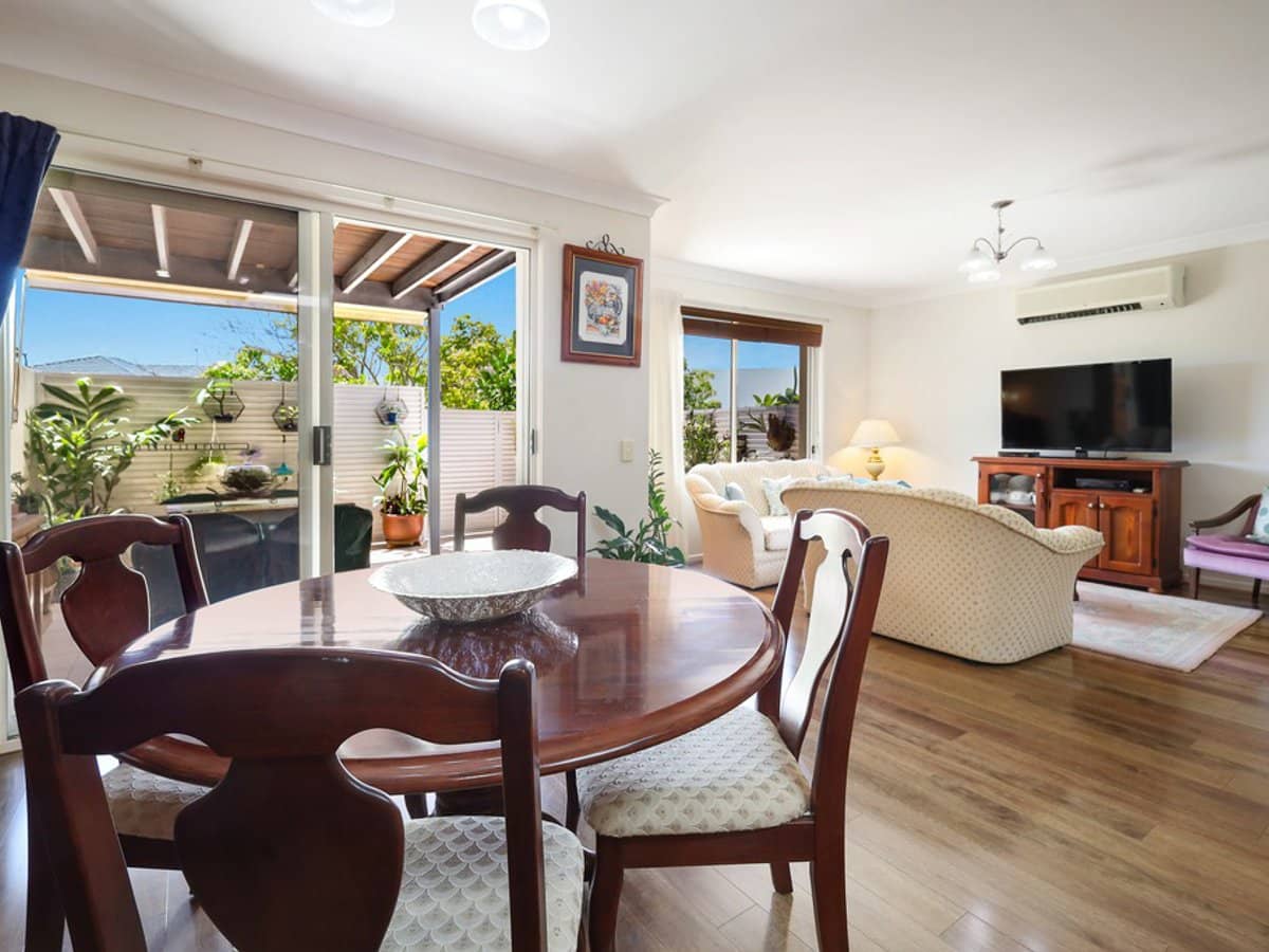 12 Promenade Avenue, ROBINA - Thumbnail 4