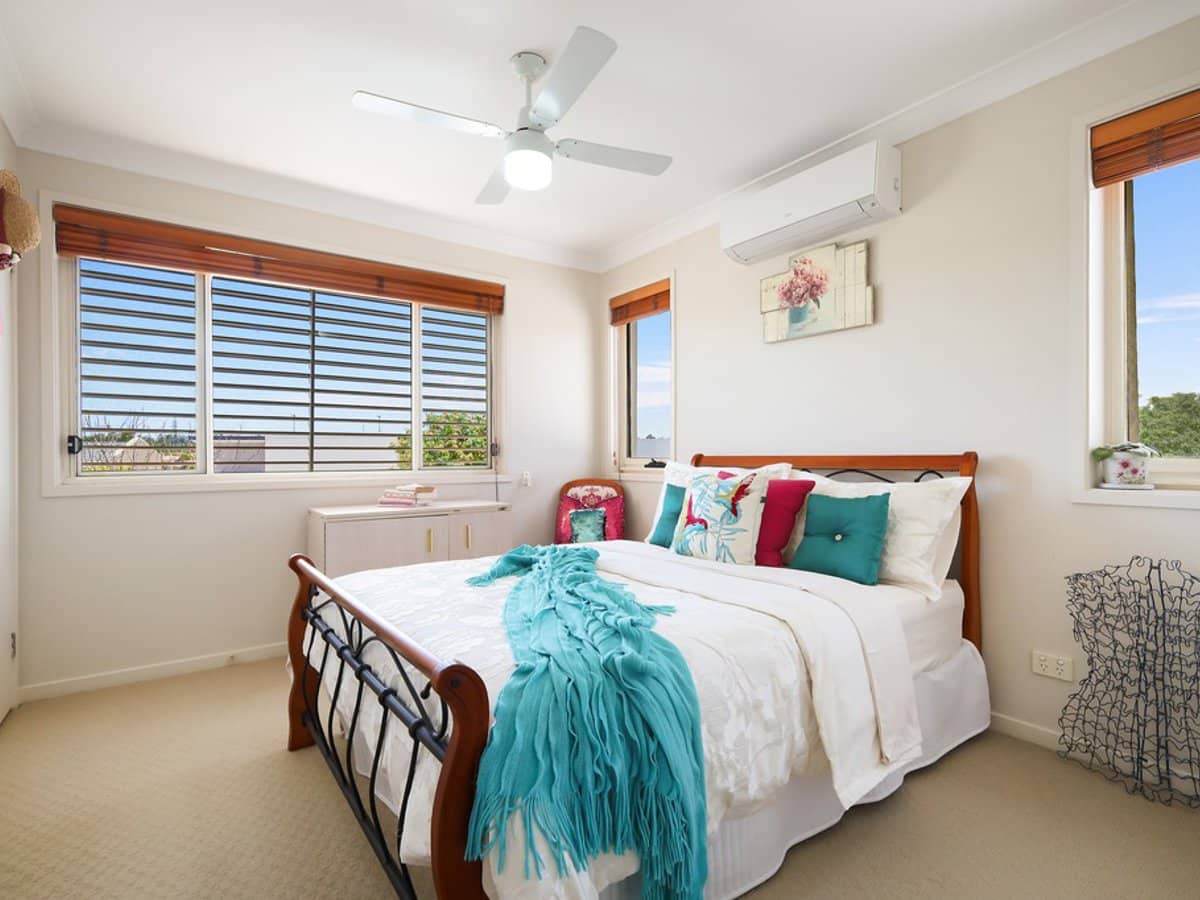 12 Promenade Avenue, ROBINA - Thumbnail 11